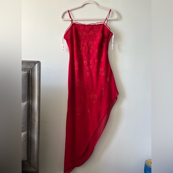 Vintage Dollar Red Formal/Prom Sequin Slit Asymmetrical Dress - Picture 2 of 16